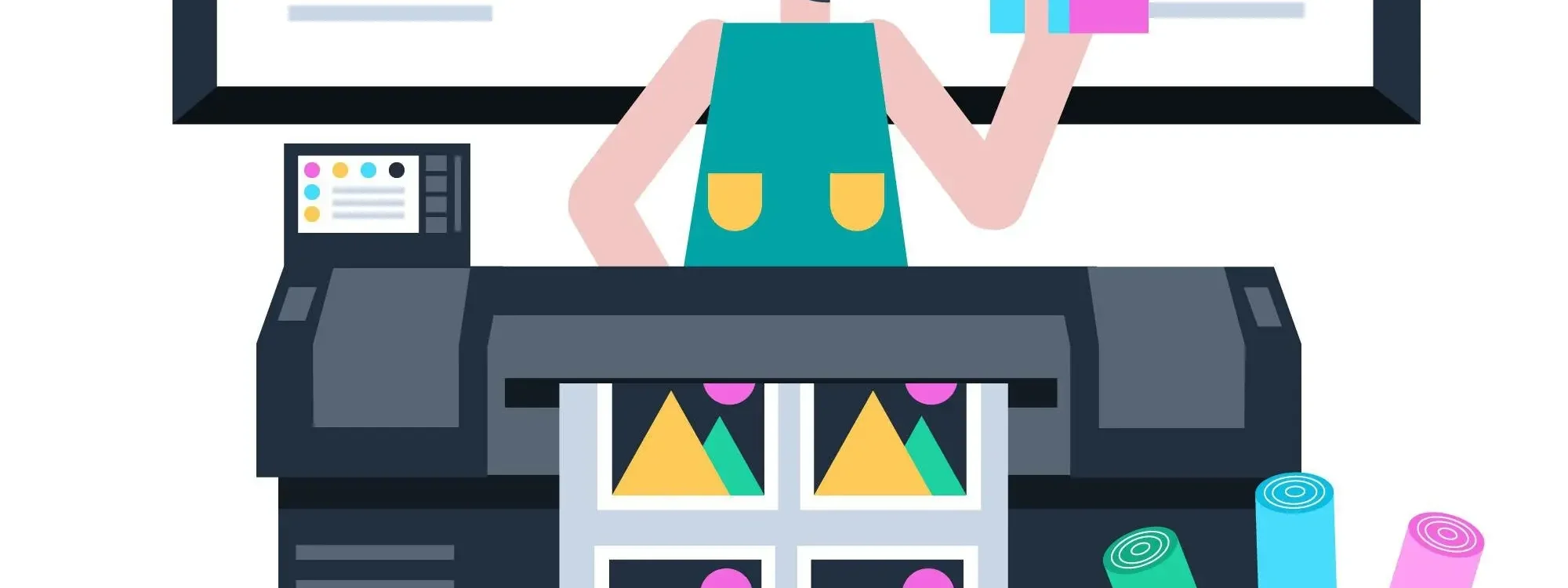 Femme devant une imprimante grand format avec des &eacute;chantillons de couleurs et des impressions graphiques